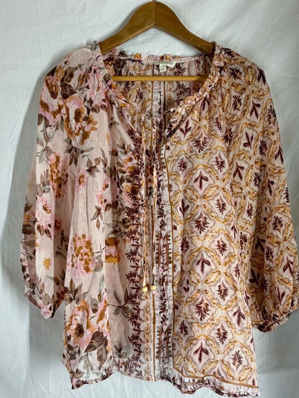NWT F+F Women's Boho Floral Print Blouse  With Beaded Tassels Size L